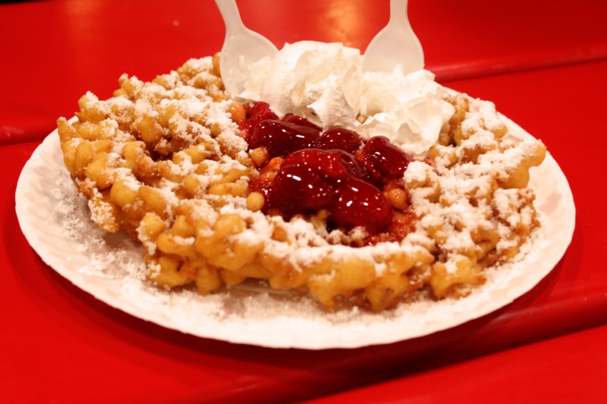 State Fair of Texas: Best Food at the State Fair of Texas Funnel Cake Strawberry Powdered Sugar Topped