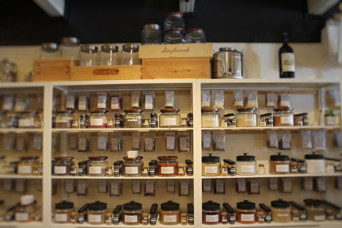 Guide to Granbury: Rows of Spices