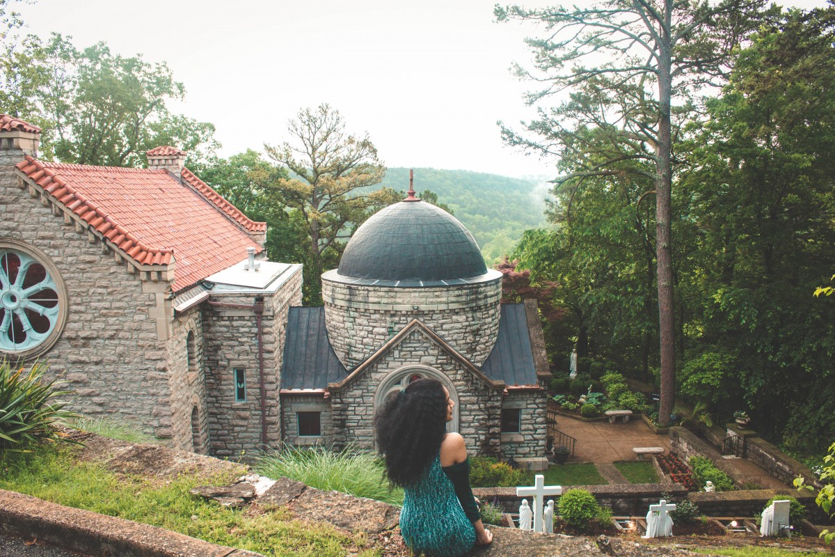 Ultimate Eureka Springs Travel Guide : The Prettiest Town In The Ozarks