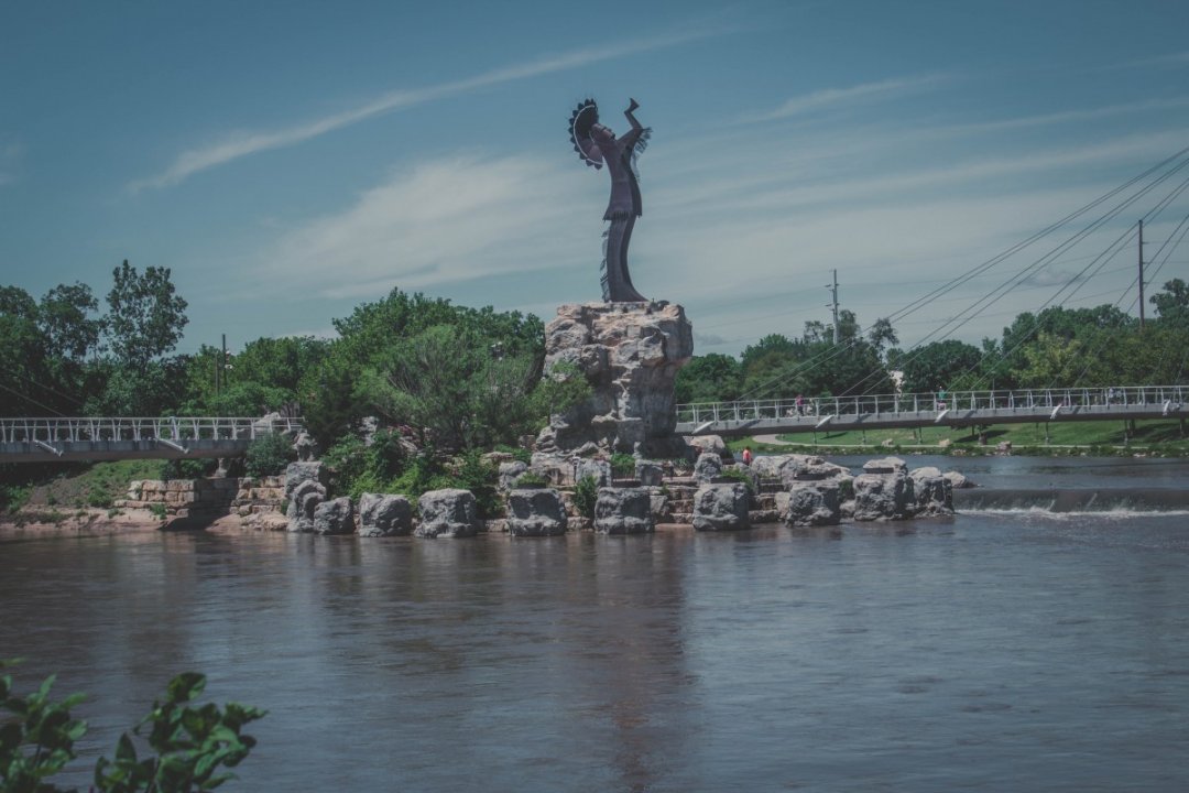 5 Classic Date Ideas In Wichita Kansas Passport To Eden