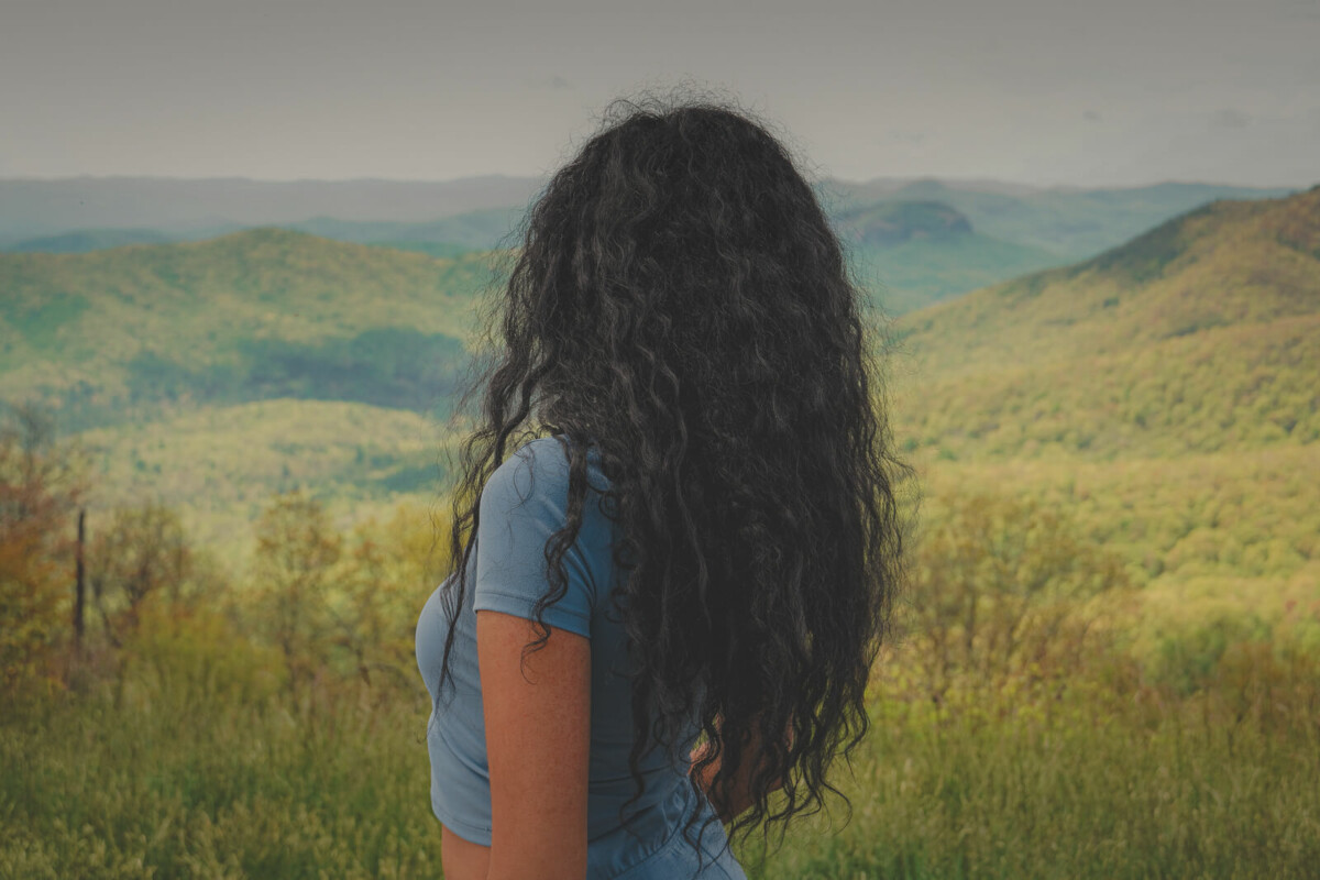 challenges of traveling with curly hair