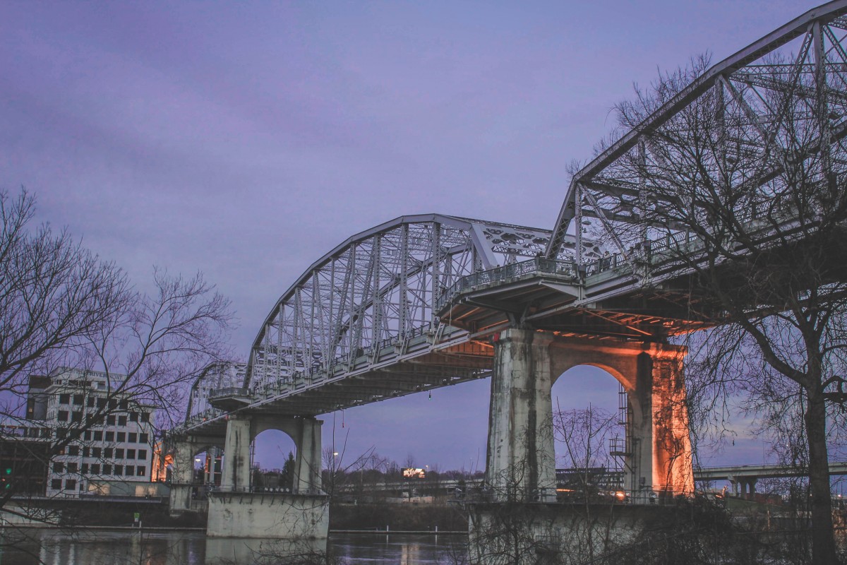 John Seigenthaler Bridge in Nashville at night