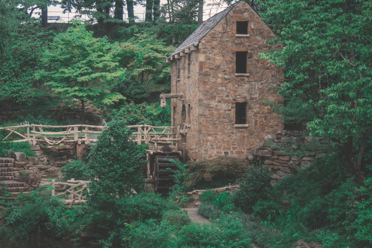 visiting the Old Mill is one of the top things to do in Little Rock surrounding areas