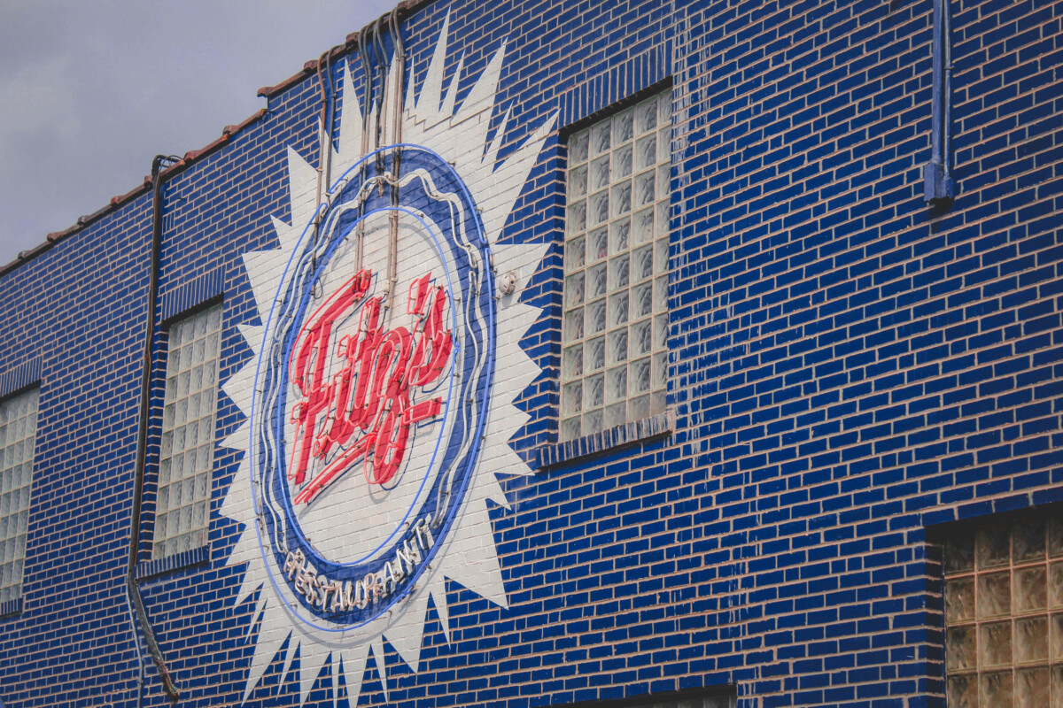 Fitz's Restaurant and soft drink microbrewery sign