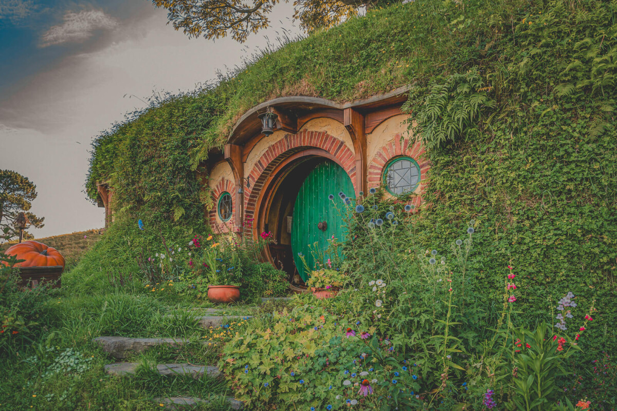 10 The Hobbit Discussion Questions For Your Book Club featured image