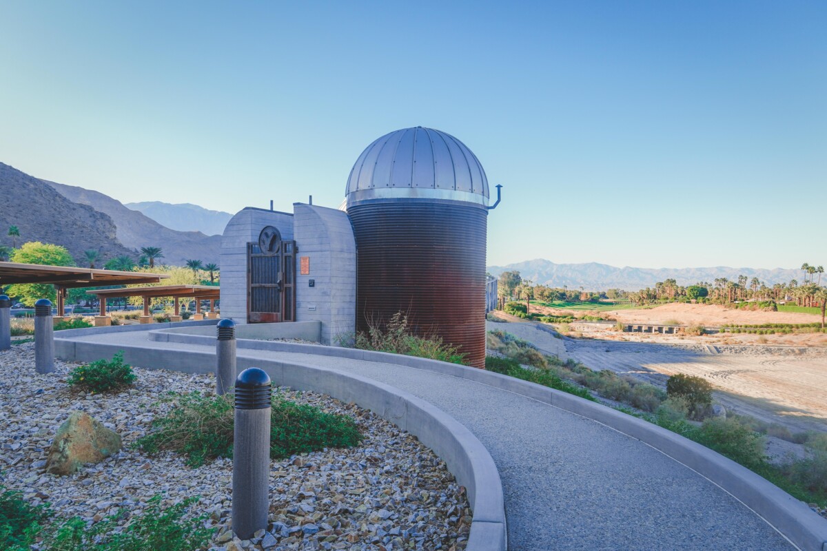 Rancho Mirage observatory with mountain views