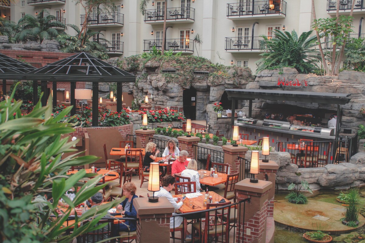 Cascades American Cafe is one of the most Opryland hotel restaurants