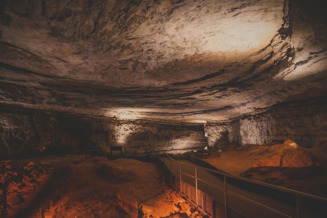 mammoth cave tours october 2022