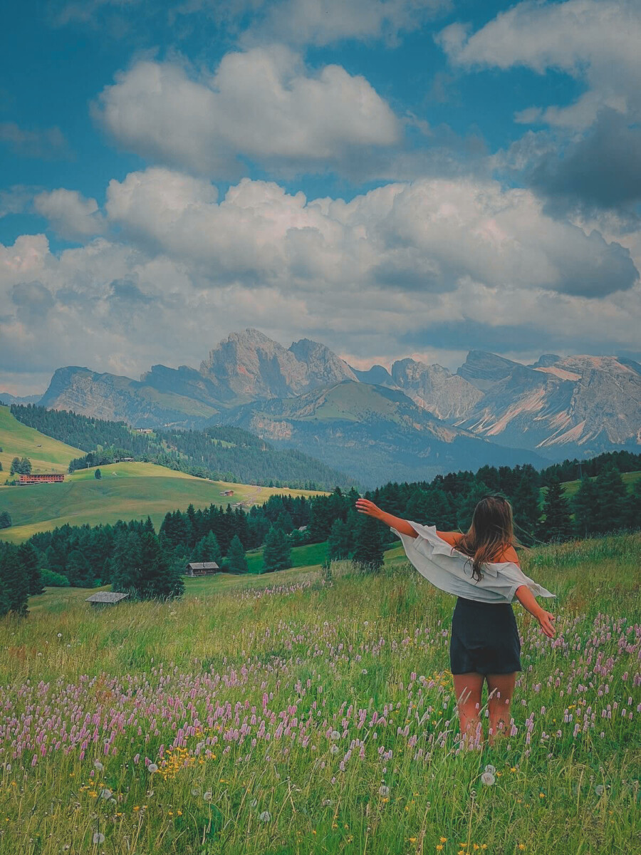 12 Cottagecore Movies To Watch featured photo