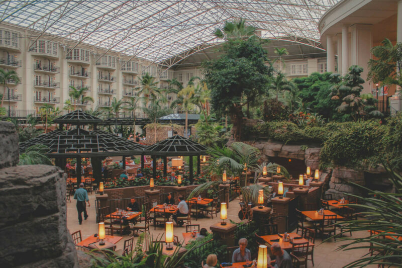 8 Gaylord Opryland Hotel Restaurants To Know About
