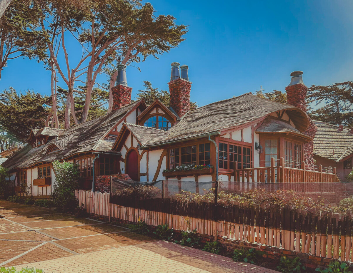 a cottage in Carmel-By-The-Sea, one of the cutest cottagecore towns in California